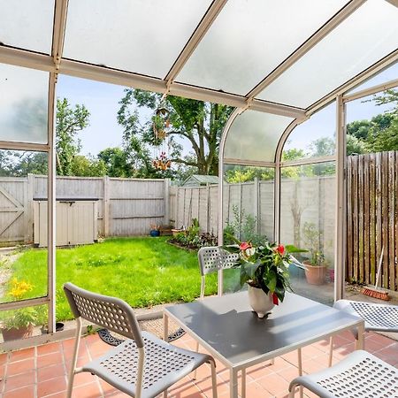 Niksa Serviced Accommodation - 3 Bedroom House Welwyn Garden City Extérieur photo